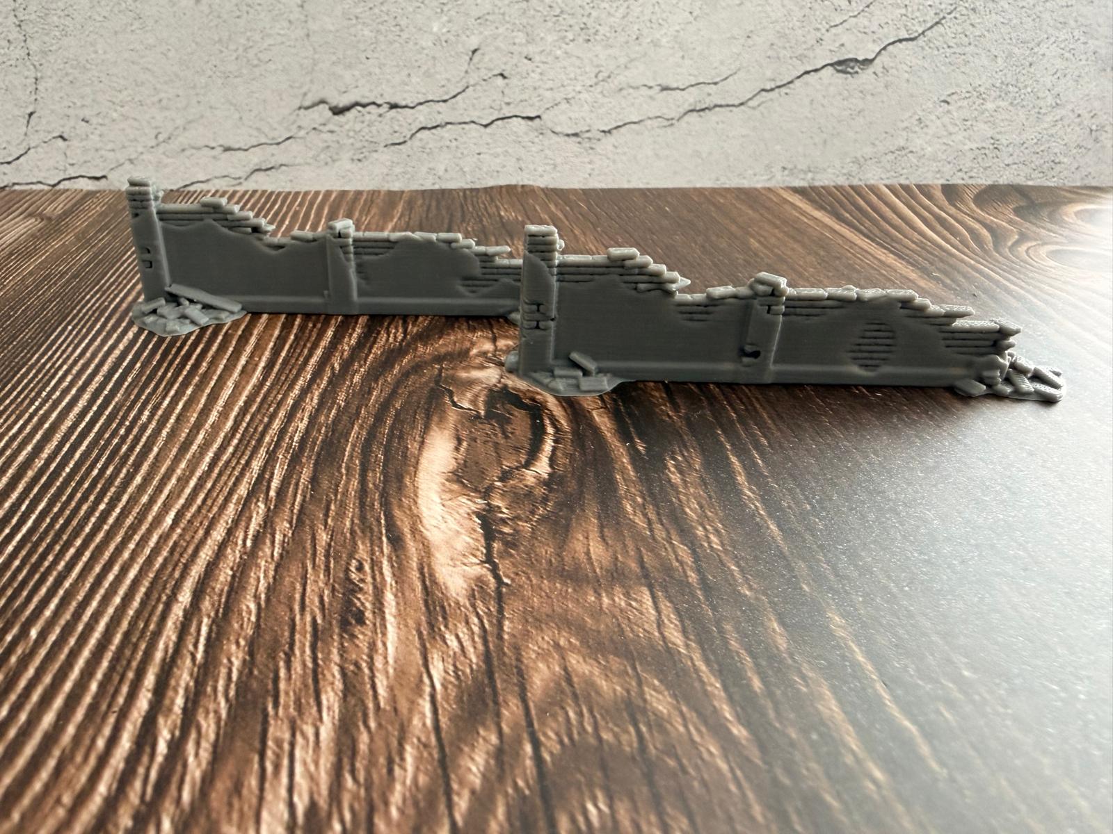 Niedrige Trümmermauer Scatter