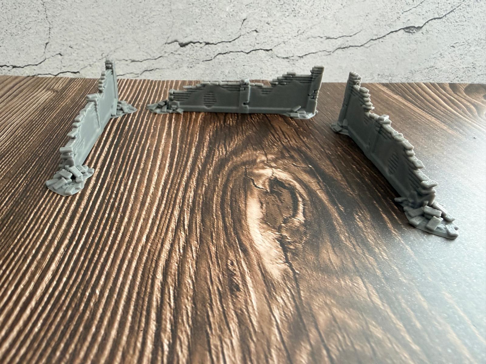 Niedrige Trümmermauer Scatter